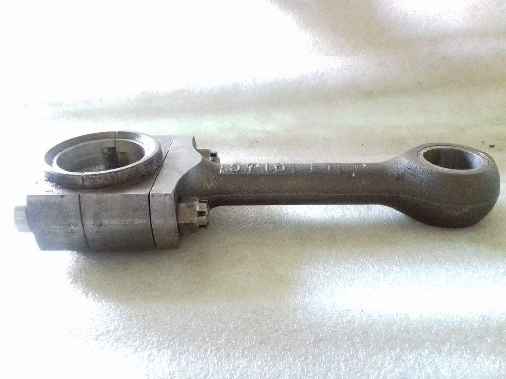 HP CONNECTING ROD WITH BEARING USED