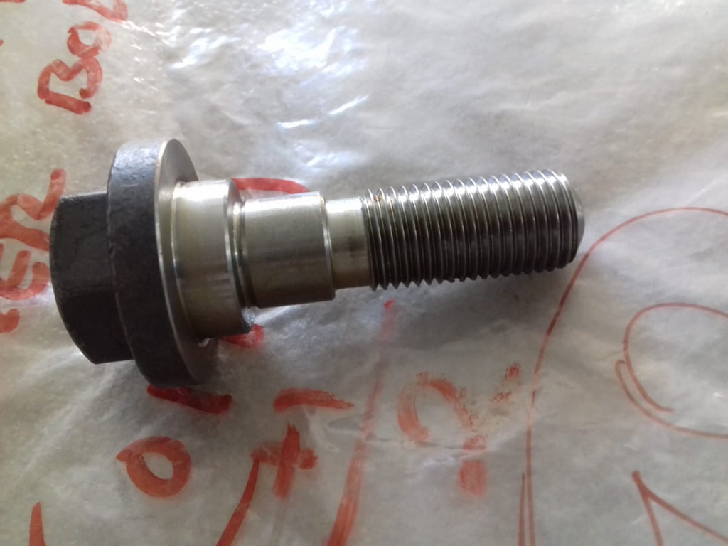 YANMAR REAMER BOLT S165